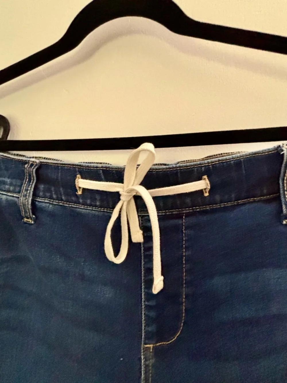 torrid Feel The Fit Dark Blue Distressed Straight Leg Jeans - Picture 2 of 9